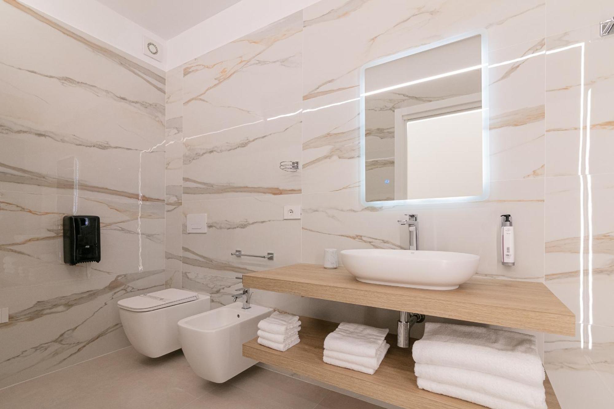 טרמולי King'S Rooms מראה חיצוני תמונה